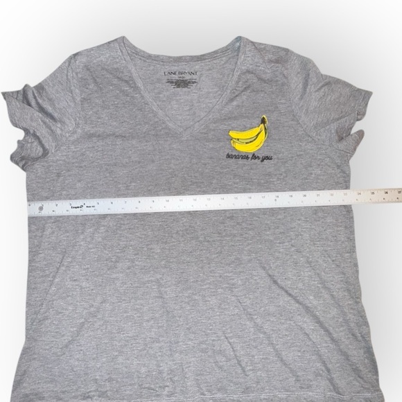 LANE BRYANT Bananas For You Graphic V-Neck Tee - 18/20 Grey - Picture 10 of 13